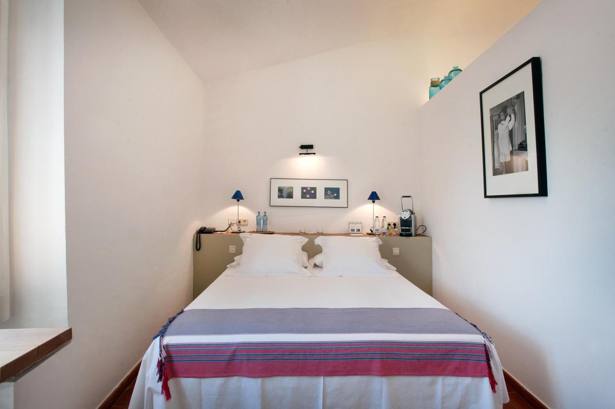 Mas Falgarona Hotel Boutique & Spa Avinyonet de Puigventós Oda fotoğraf
