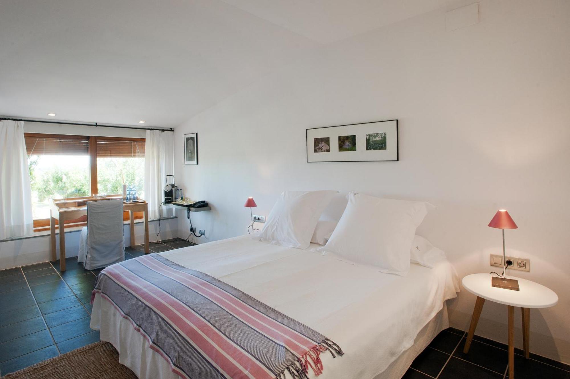 Mas Falgarona Hotel Boutique & Spa Avinyonet de Puigventós Oda fotoğraf